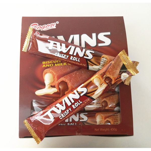 Rollo curruscante Buscuits de los gemelos con el chocolate y la leche dentro de/bocado de la galleta del bocadillo el mejor