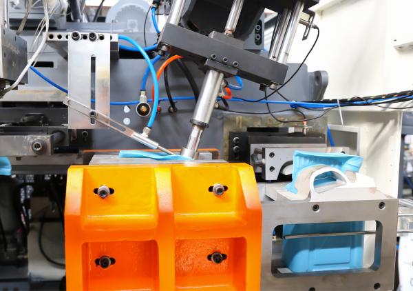 Laundry Detergent Daily Chemical Bottle Blow Molding Machine Fully Automatic 110KG/Hour
