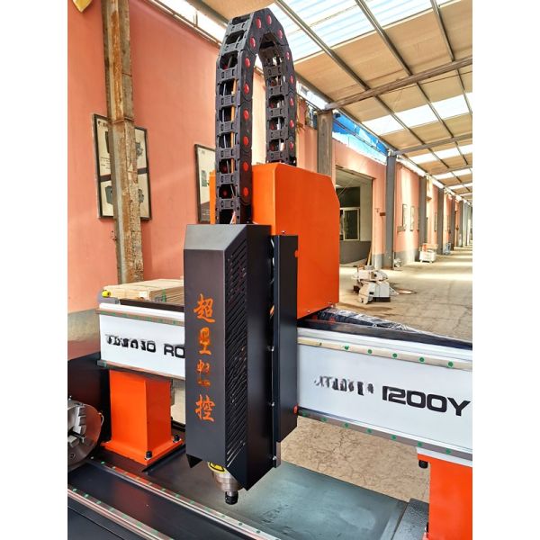 3D 4 Ejes cilindro rotativo grabado de madera máquina de enrutador CNC para la fabricación de artesanías