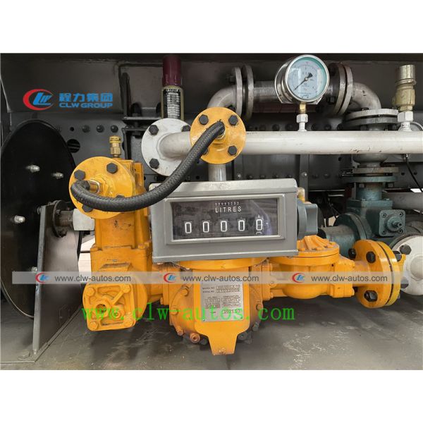 Sinotruk Howo 20m3 camion-citerne aspirateur de gaz de LPG de 10 tonnes avec le compteur de débit