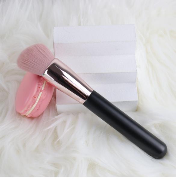 Cruelty Free Facial Makeup Brush Aluminum Ferrule Single Foundation Brush Blusher