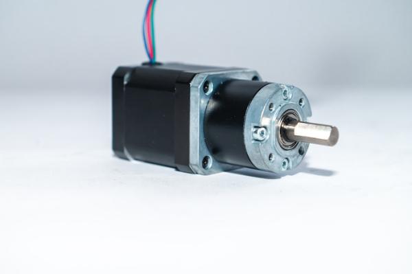 42mm   Nema 17 Hybrid Stepper Motor With Gearbox 1.8° 1.7 A