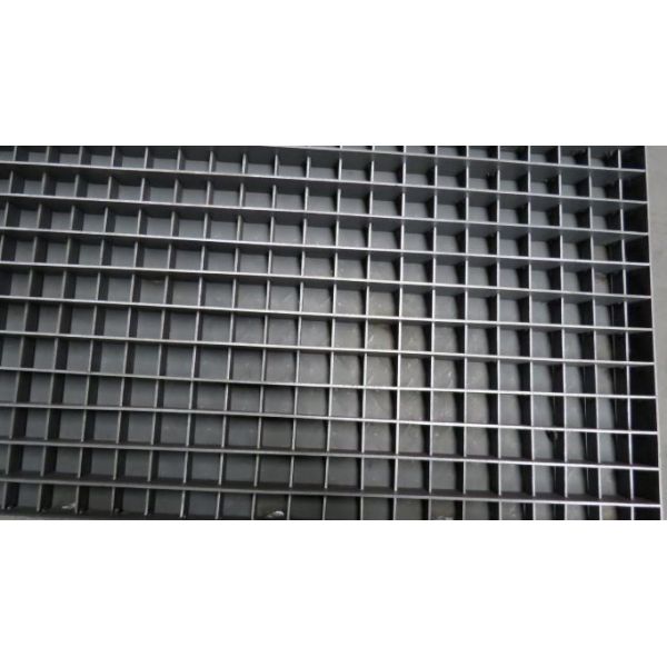 Antiskid Serrated steel Metal Grating Bearing Bar Pitch 30mm Corrosion Resistant