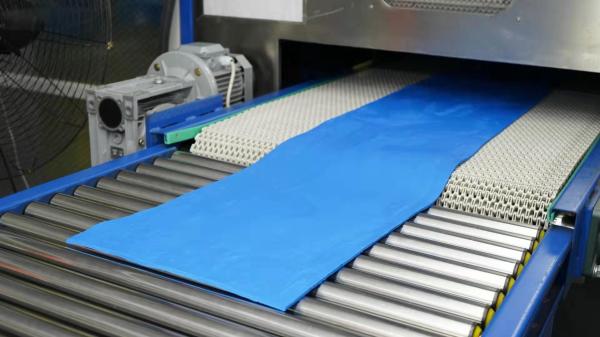 高度な耐久性を持つHNBRポリマーブレンド、温度範囲-40～150℃、引張破断伸び200～400%