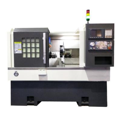Comprimento automático do Workpiece da máquina 400mm do torno do CNC CK6150 para o metal