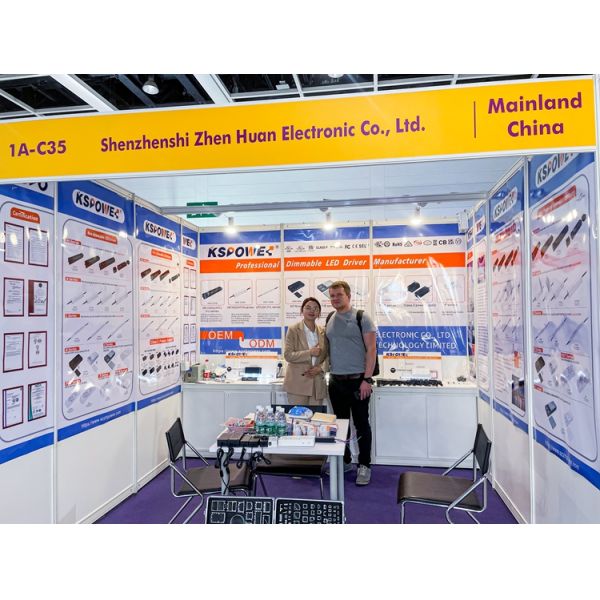 Tipo de salida: Adaptador de corriente de pared personalizado, adaptador de montaje en pared de salida única, opciones de corriente de 12 V 0,5 A a 5 A