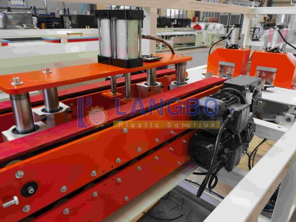 New Global Hot Sale Twin Screw Extruder for PP PE Plastic and PVC Pipe Making Machine