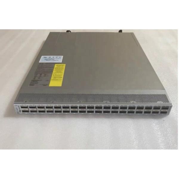 256 Gbps Capacité N9K-C9236C Commutateur 100G/40G à 36 ports avec communication full-duplex et alimentation double