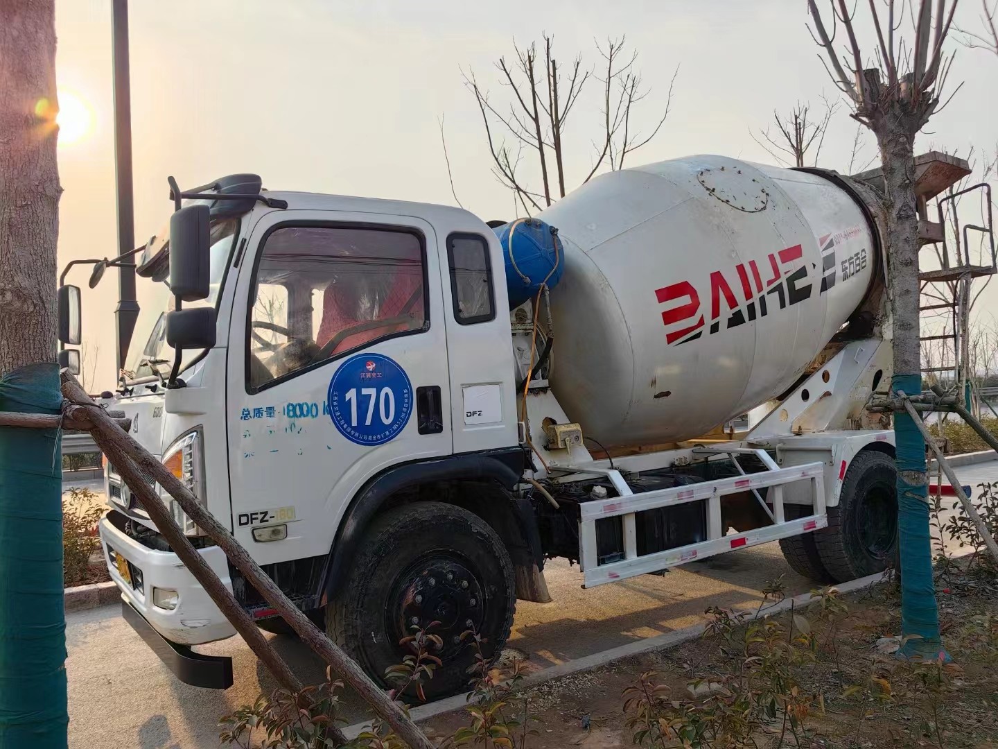 7Cbm 14Cbm 12Cbm 10Cbm 8Cbm 2021 год Использованный DONGFENG Бетонный смеситель Грузовик Национальный шесть выбросов