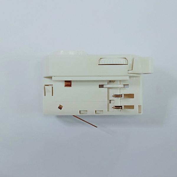 4 Wire 3 Phase Track Lighting Accessories CE TUV Track Light Adapter