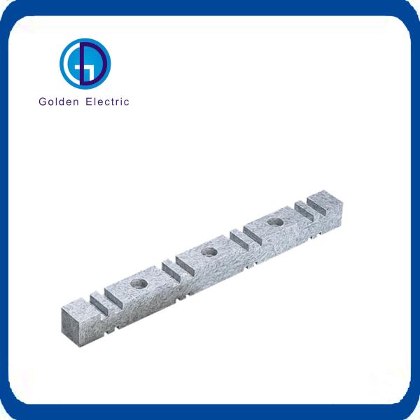 Profundidade de parafuso de 6-10 mm Isolador de tipo A Insulador de plástico Porta-suportes EL Busbar Insulator