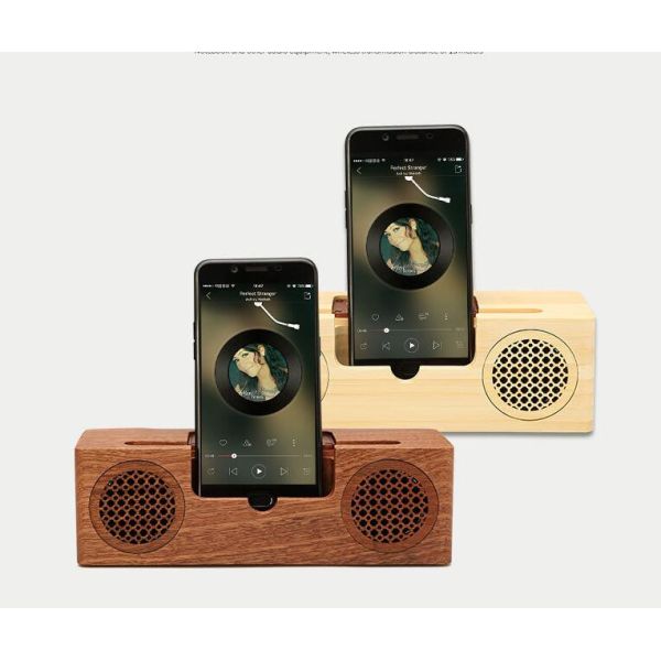 Mini Wooden Bluetooth Speaker , 1200mAh Battery Phone Charger Holder