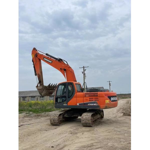 Excavadora de 21 toneladas usada Doosan Dx215 con capacidad de cubo de 0,92m3