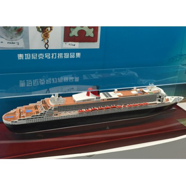 Titanic Cruise Ship Models Stimulation Technological Effect , Silk Screen Printing
