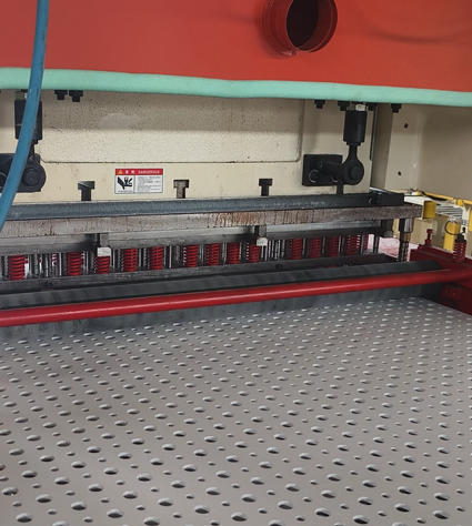 160 Tons Pressure 11 KW Power Hole Perforating Machine for MDF Panel with Multiple Hole Shapes