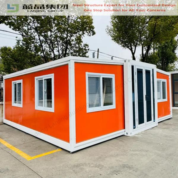 Des maisons de conteneurs préfabriquées 20 pieds 40 pieds portables modulaires modernes