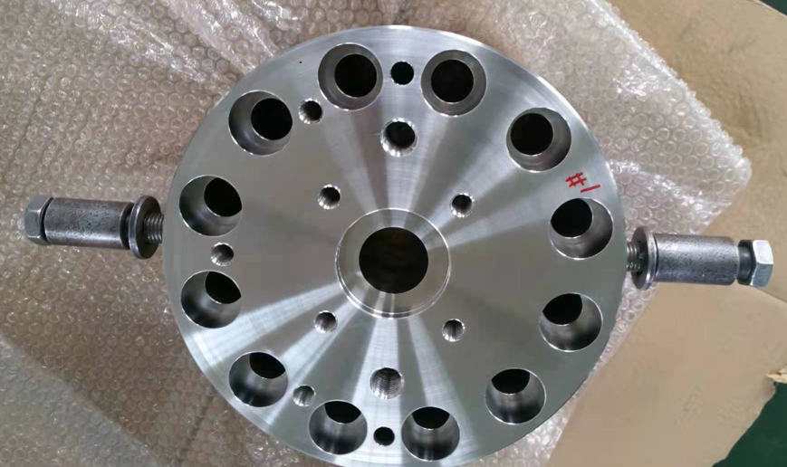 части CNC 0.05mm подвергая механической обработке космические