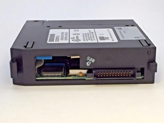 SOLA VELOCIDAD 10MH DE LA MEMORIA DEL PROGRAMA DE USUARIO DEL MÓDULO 16KBYTE DE LA CPU DE LA RANURA IC693CPU331