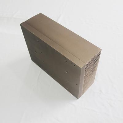 O dissipador de calor raspando prático do ouro, poder superior ligou dissipadores de calor da aleta