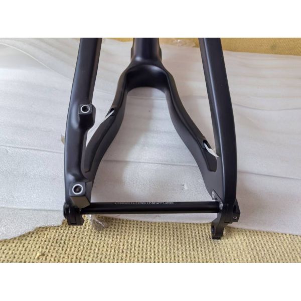 Lightweight 24er Full Carbon Kids Mountain Bike Frame