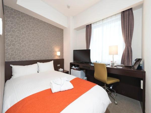Newcastle hotel style apartment furniture laminate panel bed with side table and TV cabinet writing desk table