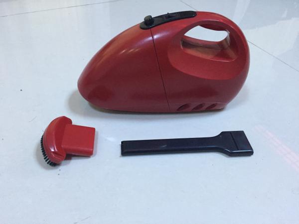 12V Portable Car Vacuum Cleaner 60-90W with 590g Lightweight Design