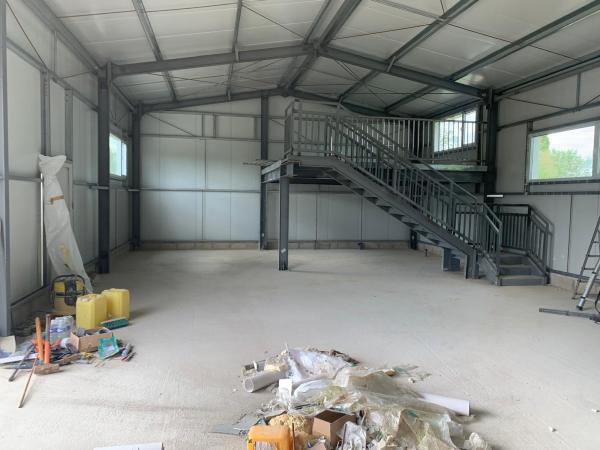 200mm Sandwich Panel Thickness Steel Structure Warehouse Incorporating Steel Column Members Designed to GB Standard for Industrial