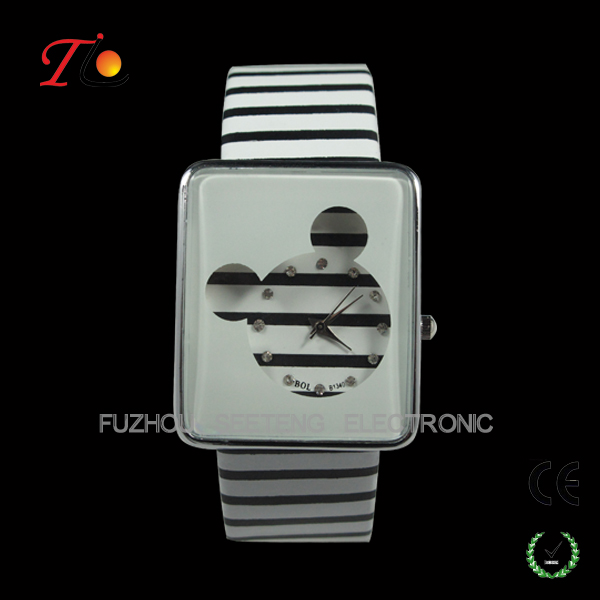 Cute Mickey Mouse style lady watch hot selling watches young girl watch for promotion