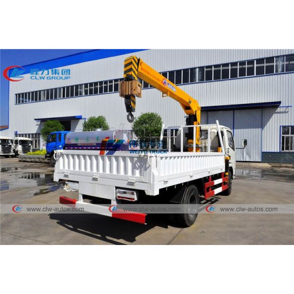 Grúa montada camión del auge de Mini Dongfeng 2T para la tubería de acero