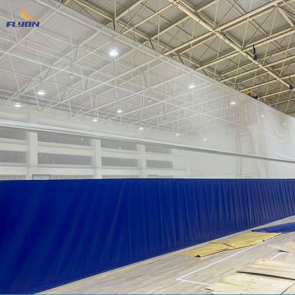 Red divisora de salón de deportes eléctrica motorizada Rollo de cortinas divisoras cortinas divisoras deportivas