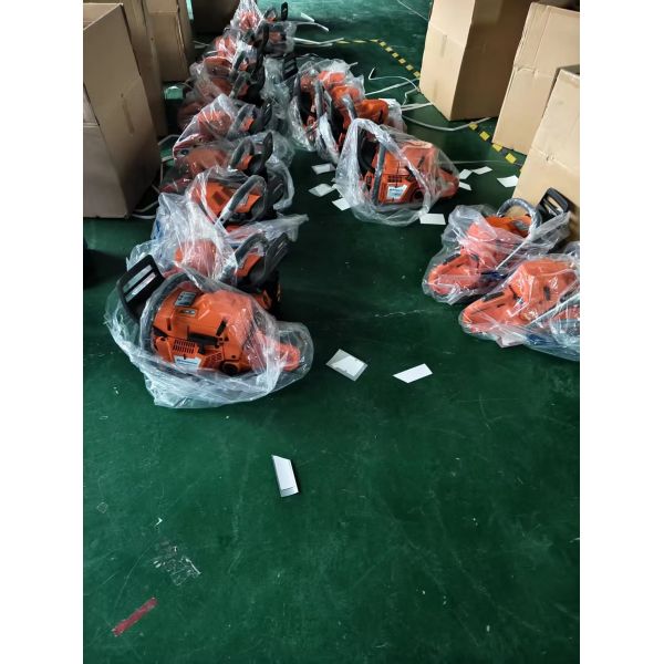 3.6kw 272XP Professional 72cc Gasoline 24in bar Chainsaw Heavy Duty Two Stroke Petrol 272 Chain Saw for Logging and Forestry