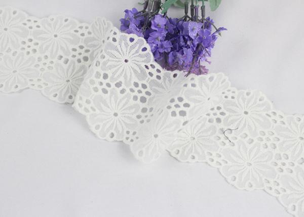 Guarnição bordada do laço do estiramento algodão bege para costurar o vestido de casamento da decoração DIY