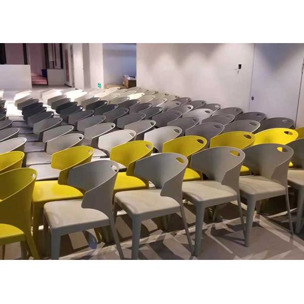 Non Slip No Foldable Indoor Plastic Chairs 45cm In Living Room
