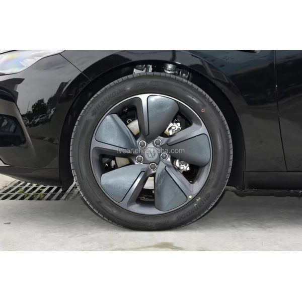 Leap Motor 2023 Zero-Run 4 Wheels Electric Automobile 5 Seater 0.5 Hour Charging Time