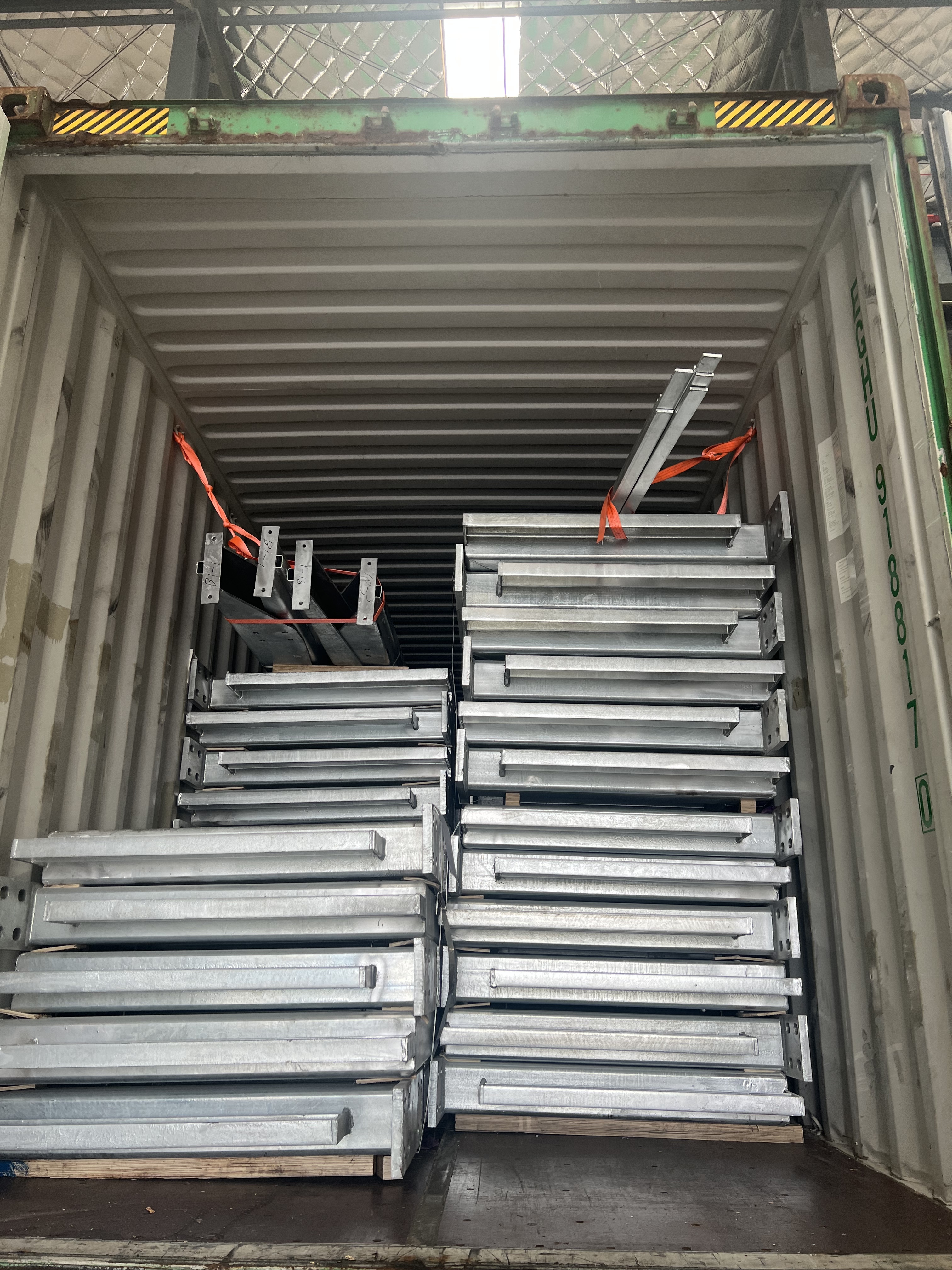 Custom Welded Metal Mounting Brackets 60um – 120um Zinc Coating External Handrail Brackets