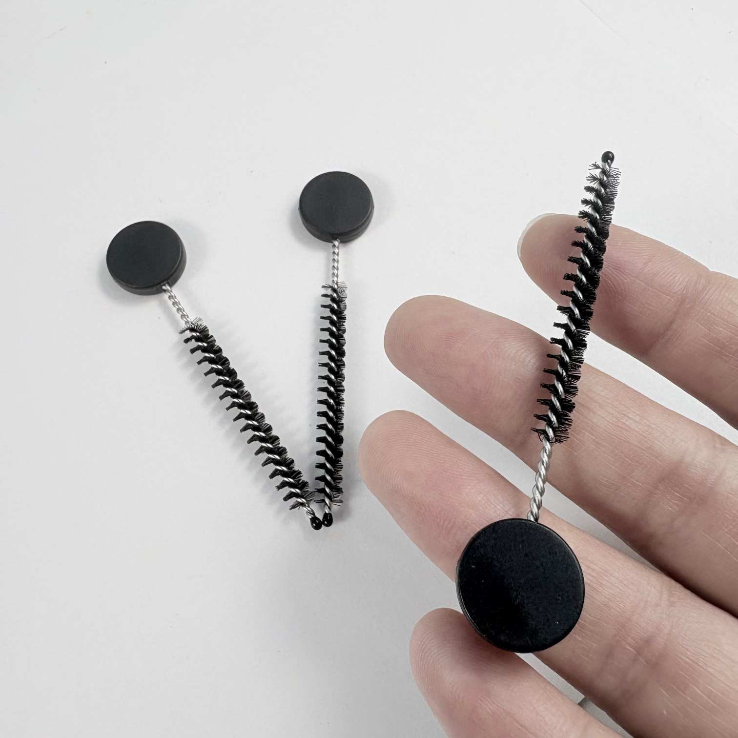 Industrial Small Orifice Cleaning Tube Brush with Depth‑Stop Washer Nylon Bristle Twisted Wire Brush for Nozzle Inner Hole Service & Upkeep