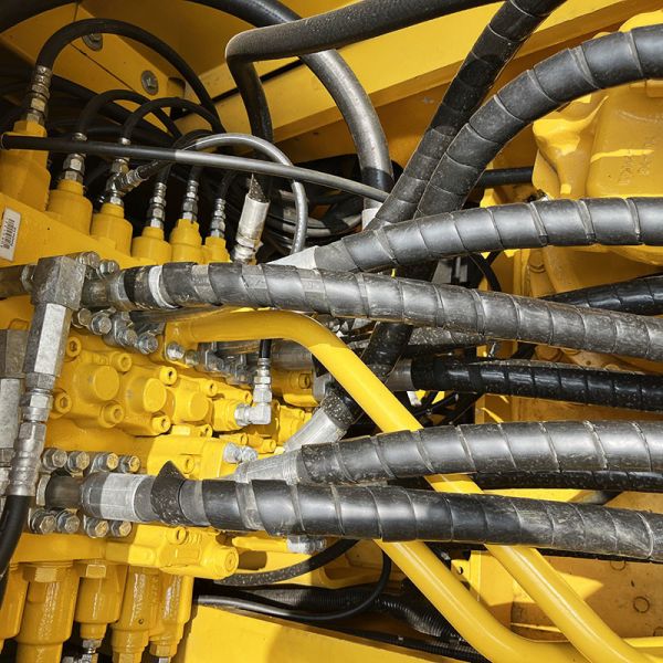 Middle Size Used Komatsu PC210-8 Excavator 1m3 Bucket Capacity SAA6D107E-1 Engine 110KW