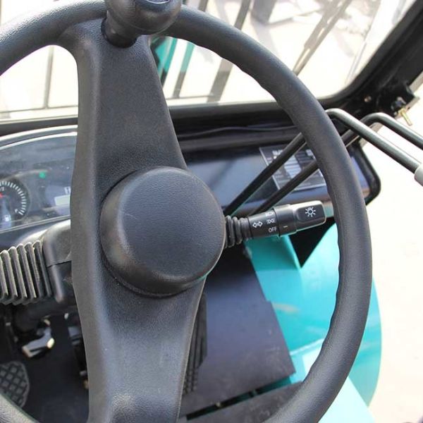 3.5 Ton Rough Terrain Fork Lift Truck Chinese Engine A498BPG 4X4 Drive Swift