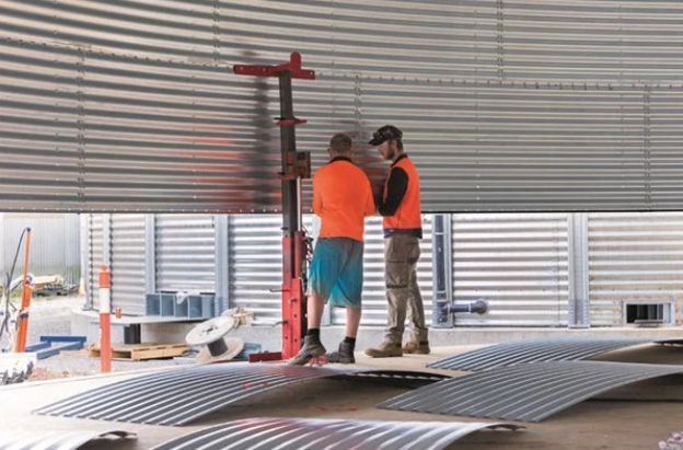 High Speed Steel Silo Corrugated Panel Roll Forming Machine With Thickness 2-4mm