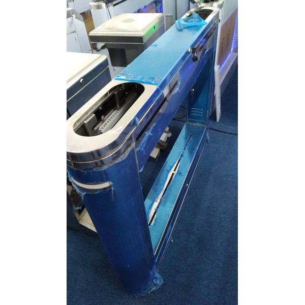 Indoor Outdoor Entrance Barrier SS304 Swing Turnstile Gate