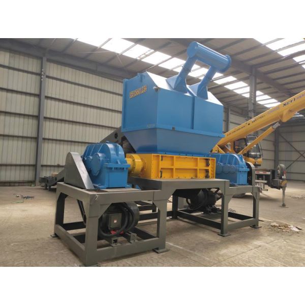 Double Shaft Shredder with Six-fold Seal Helix Tool Arrangement and Hexagonal Cutter Design for Efficient Metal Shredding