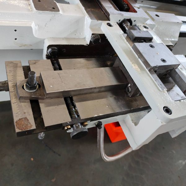 CA6140 High-Precision Manual Lathe - 400mm Swing Over Bed