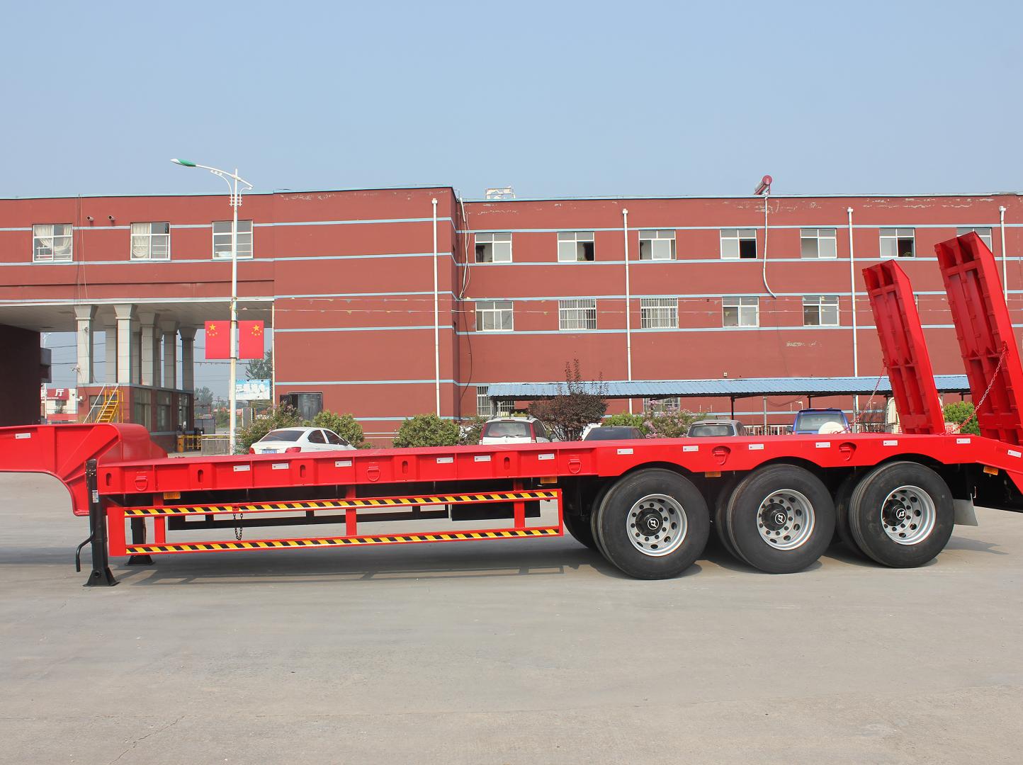 3*13T треугольный треугольный трейлер для грузовых автомобилей с низкой погрузкой