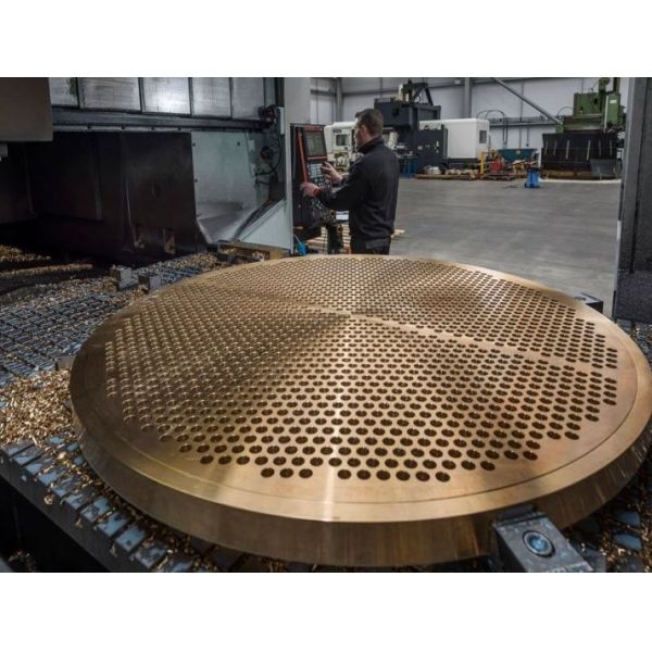 ASTM SA516 GR70 High Precision Steel Tube Sheet for Heat Exchanger Applications