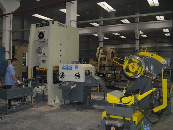 Metal Foil Roll Stamping Receiving Punching Press Machine Automated Production Line