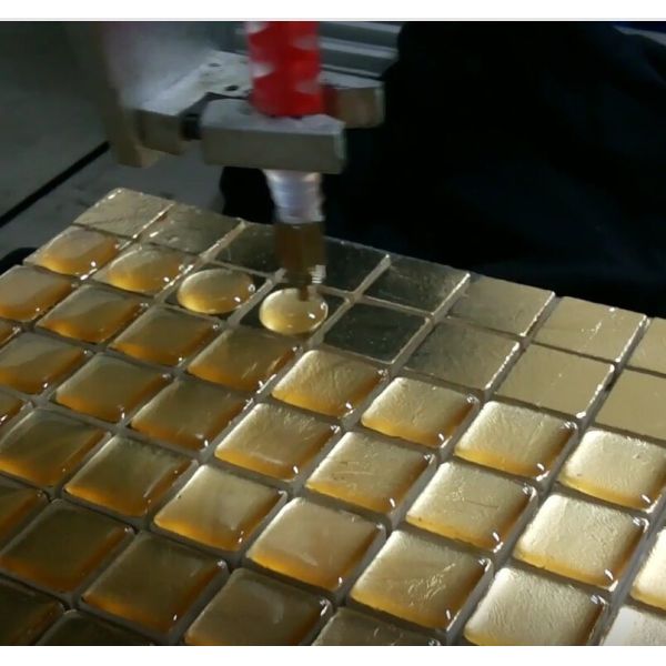 SGS Certified Automatic Liquid Glass Doming Sticker Machine For Sticker Production