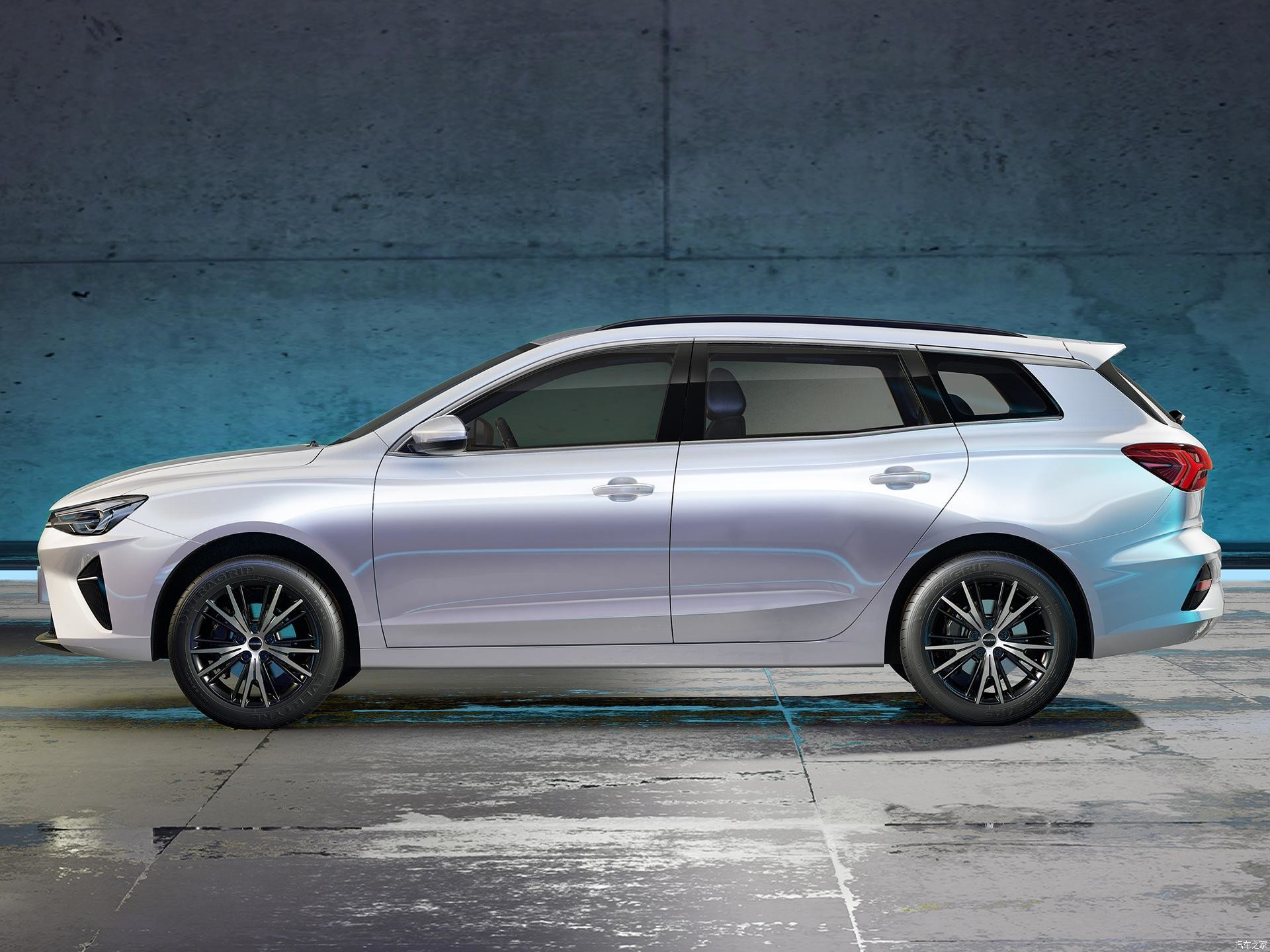 Roewe Ei5 Electric Wagon 4 Wheel Drive SUV 5 дверей 5 сидений 145 км/ч