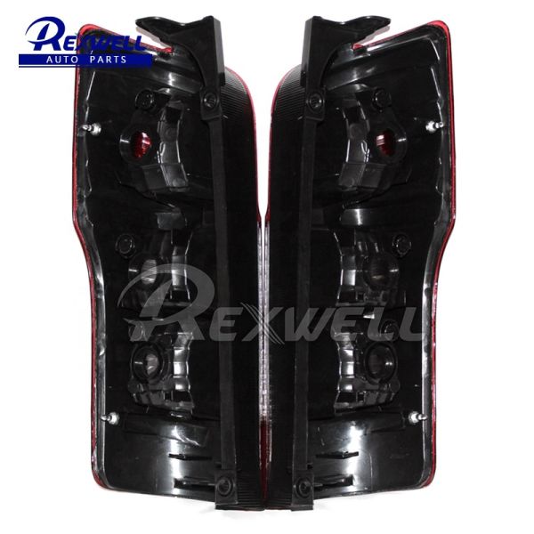 Гарантированные автозапчасти Задние фонари 26550-3XA0A 26555-3XA0A Для Nissan Urvan NV350 E26