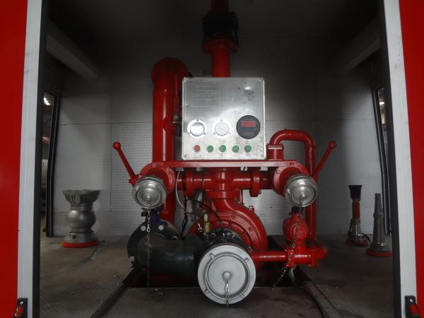 Fire Fighting Truck SINOTRUK HOWO 4x2  Airport Fire Truck