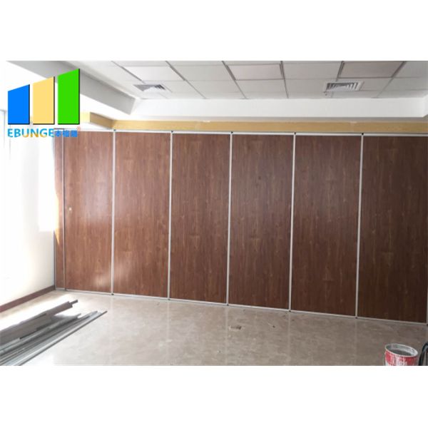 Parede móvel acústica da separação à prova de som alta do auditório para o salão de baile